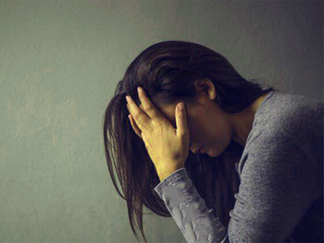 استرس شدید، کم‌خوابی و مصرف مواد مخدر باعث بروز برخی آسیب‌های روانی می‌شود.